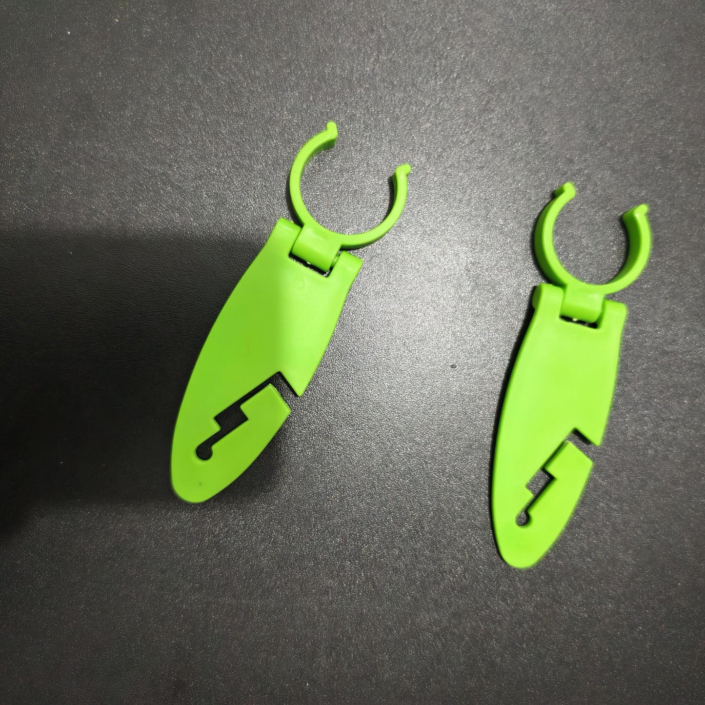 ๐ถ Universal Paddle Clips ๐ โSecure & Convenient Paddle Storage ๐ฃ for Kayaks & Paddle Boards ๐๏ธ